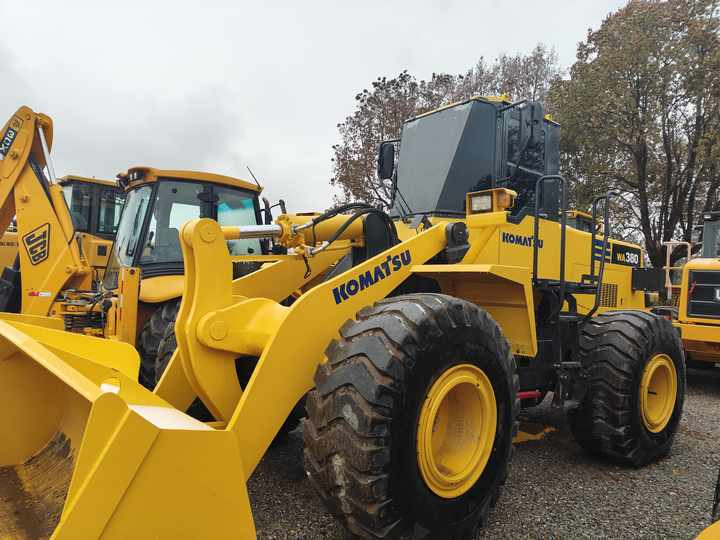 Used komatsu WA380-3 Wheel Loader Hot Sale Original Japan Brand Koamtsu Wheel Loader for Sale - Ratinis krautuvas: foto 5 Used komatsu WA380-3 Wheel Loader Hot Sale Original Japan Brand Koamtsu Wheel Loader for Sale - Ratinis krautuvas: foto 5