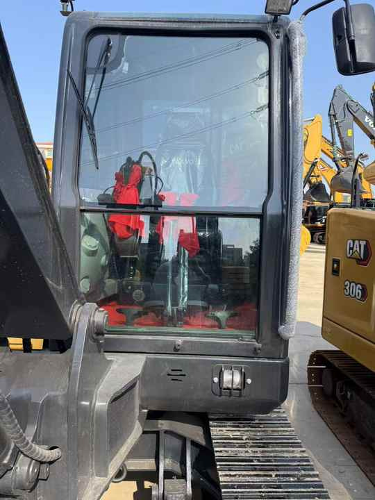 Used volvo Ec60 Mini 6tons Excavator in Stock for Sale - Vikšrinis ekskavatorius: foto 3 Used volvo Ec60 Mini 6tons Excavator in Stock for Sale - Vikšrinis ekskavatorius: foto 3