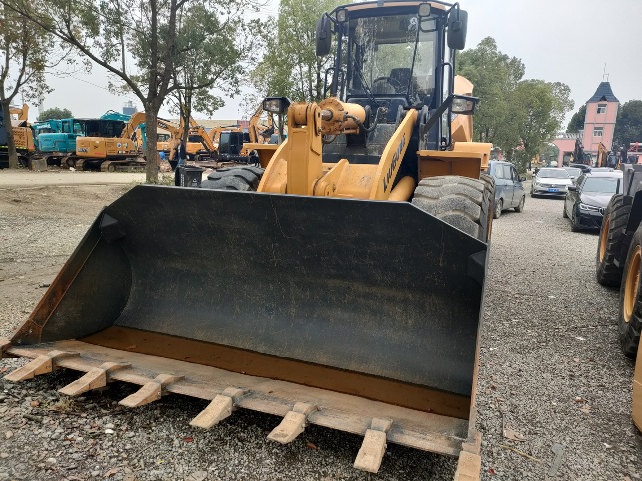 WHEEL LOADER Used Liugong856h Wheel Loader Machine Mini Telehandler Used Liugong Wheel Loader Cummins Engine Loader - Ratinis krautuvas: foto 3 WHEEL LOADER Used Liugong856h Wheel Loader Machine Mini Telehandler Used Liugong Wheel Loader Cummins Engine Loader - Ratinis krautuvas: foto 3