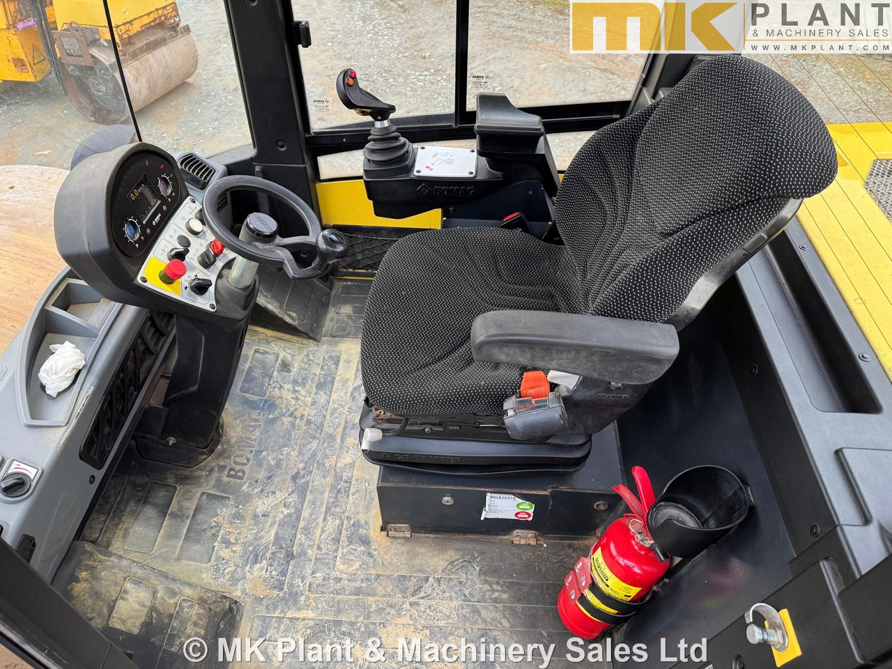 Volas BOMAG BW213D-5: foto 15