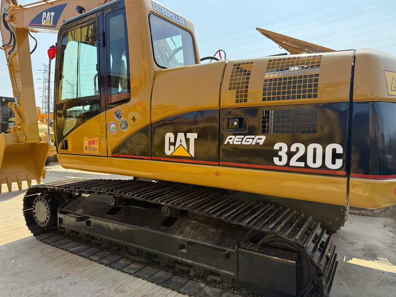 CATERPILLAR 320C - Vikšrinis ekskavatorius: foto 1 CATERPILLAR 320C - Vikšrinis ekskavatorius: foto 1