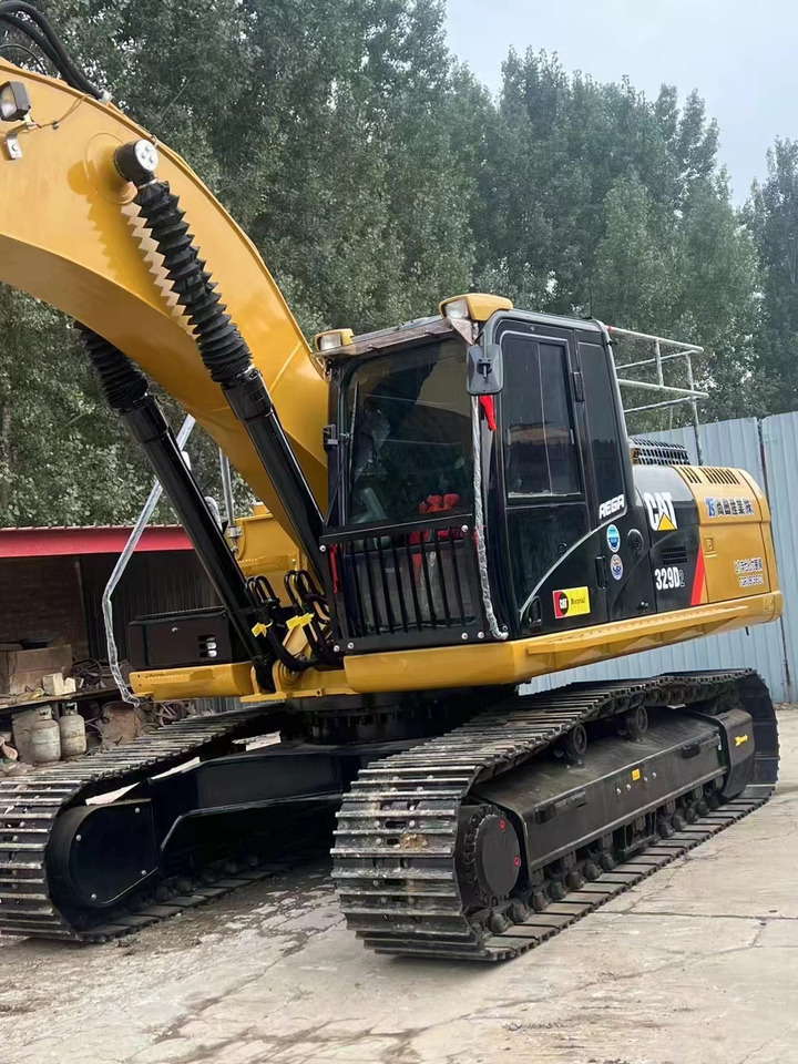 CATERPILLAR 329D2L - Vikšrinis ekskavatorius: foto 3 CATERPILLAR 329D2L - Vikšrinis ekskavatorius: foto 3