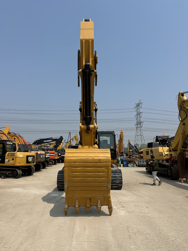 CATERPILLAR 330D - Vikšrinis ekskavatorius: foto 5 CATERPILLAR 330D - Vikšrinis ekskavatorius: foto 5