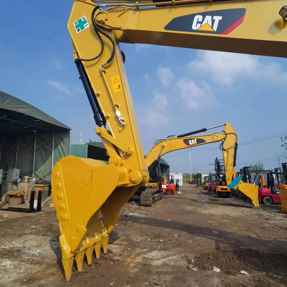 CATERPILLAR 330D - Vikšrinis ekskavatorius: foto 3 CATERPILLAR 330D - Vikšrinis ekskavatorius: foto 3