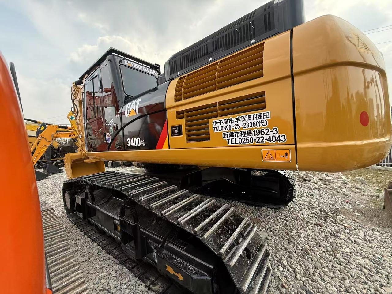 CATERPILLAR 340D2 - Vikšrinis ekskavatorius: foto 3 CATERPILLAR 340D2 - Vikšrinis ekskavatorius: foto 3