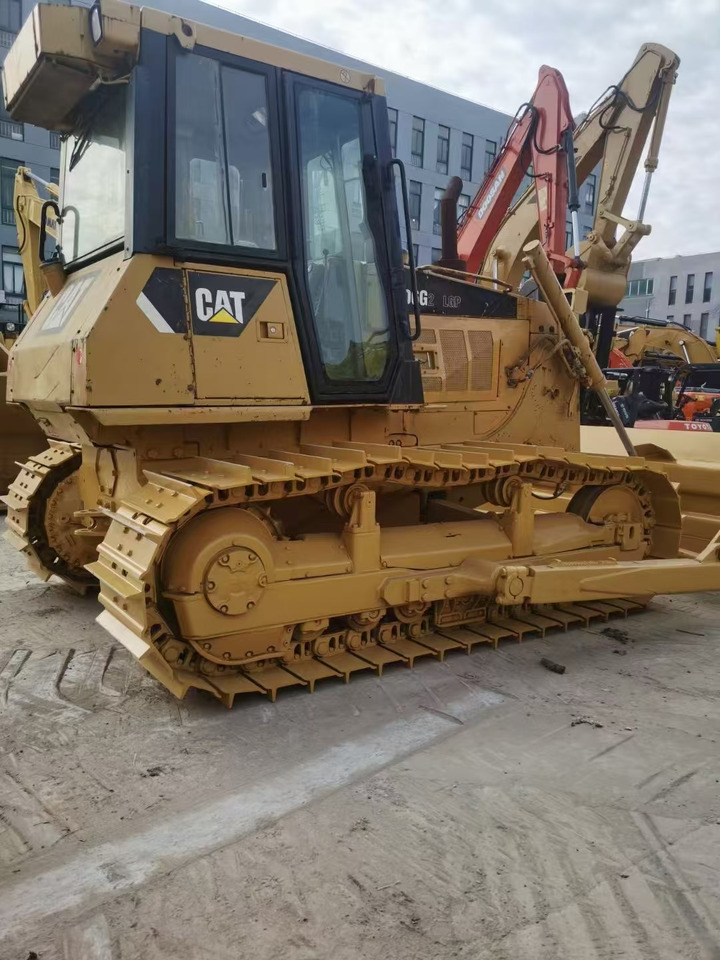 CATERPILLAR D6G2 - Buldozeris: foto 5 CATERPILLAR D6G2 - Buldozeris: foto 5