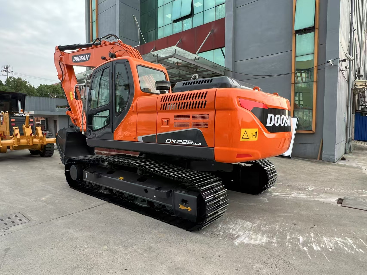 DOOSAN DX225LCA - Vikšrinis ekskavatorius: foto 2 DOOSAN DX225LCA - Vikšrinis ekskavatorius: foto 2