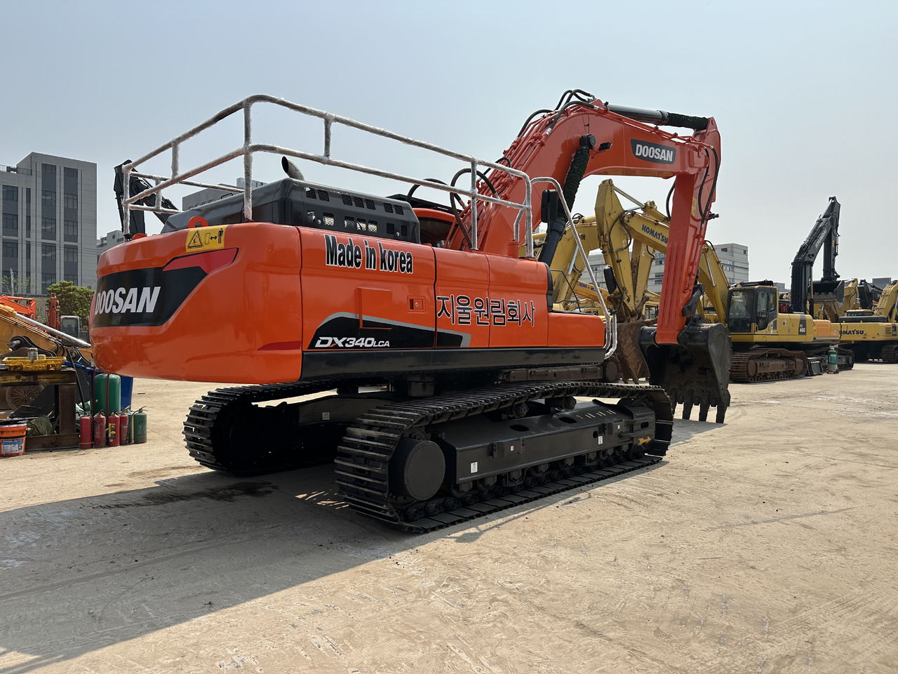DOOSAN DX340LCA - Vikšrinis ekskavatorius: foto 2 DOOSAN DX340LCA - Vikšrinis ekskavatorius: foto 2