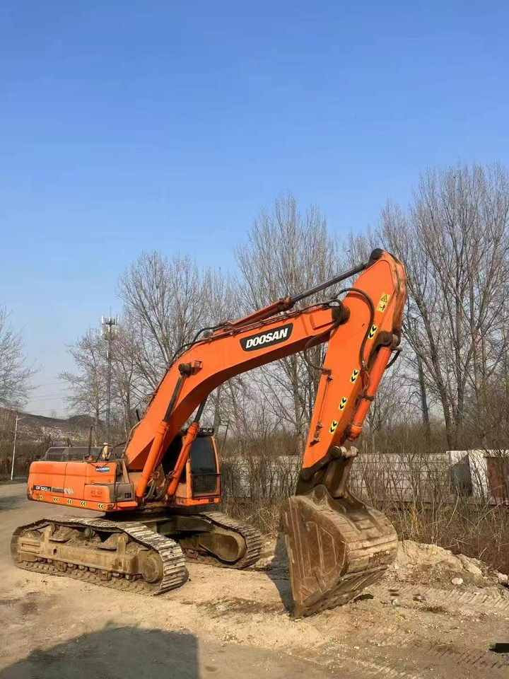 DOOSAN DX520LC-9C - Vikšrinis ekskavatorius: foto 3 DOOSAN DX520LC-9C - Vikšrinis ekskavatorius: foto 3