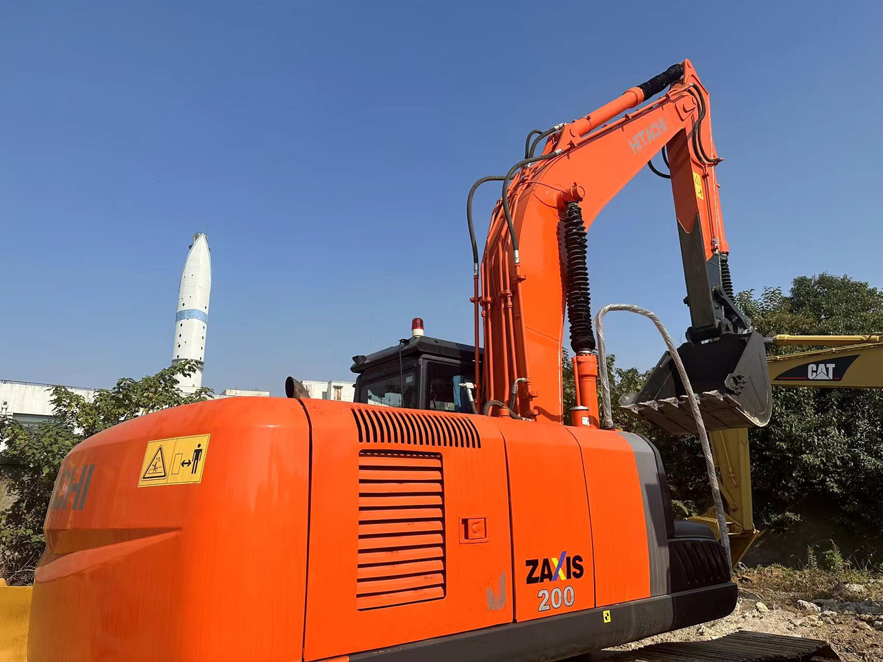 HITACHI ZX200-3 - Vikšrinis ekskavatorius: foto 3 HITACHI ZX200-3 - Vikšrinis ekskavatorius: foto 3