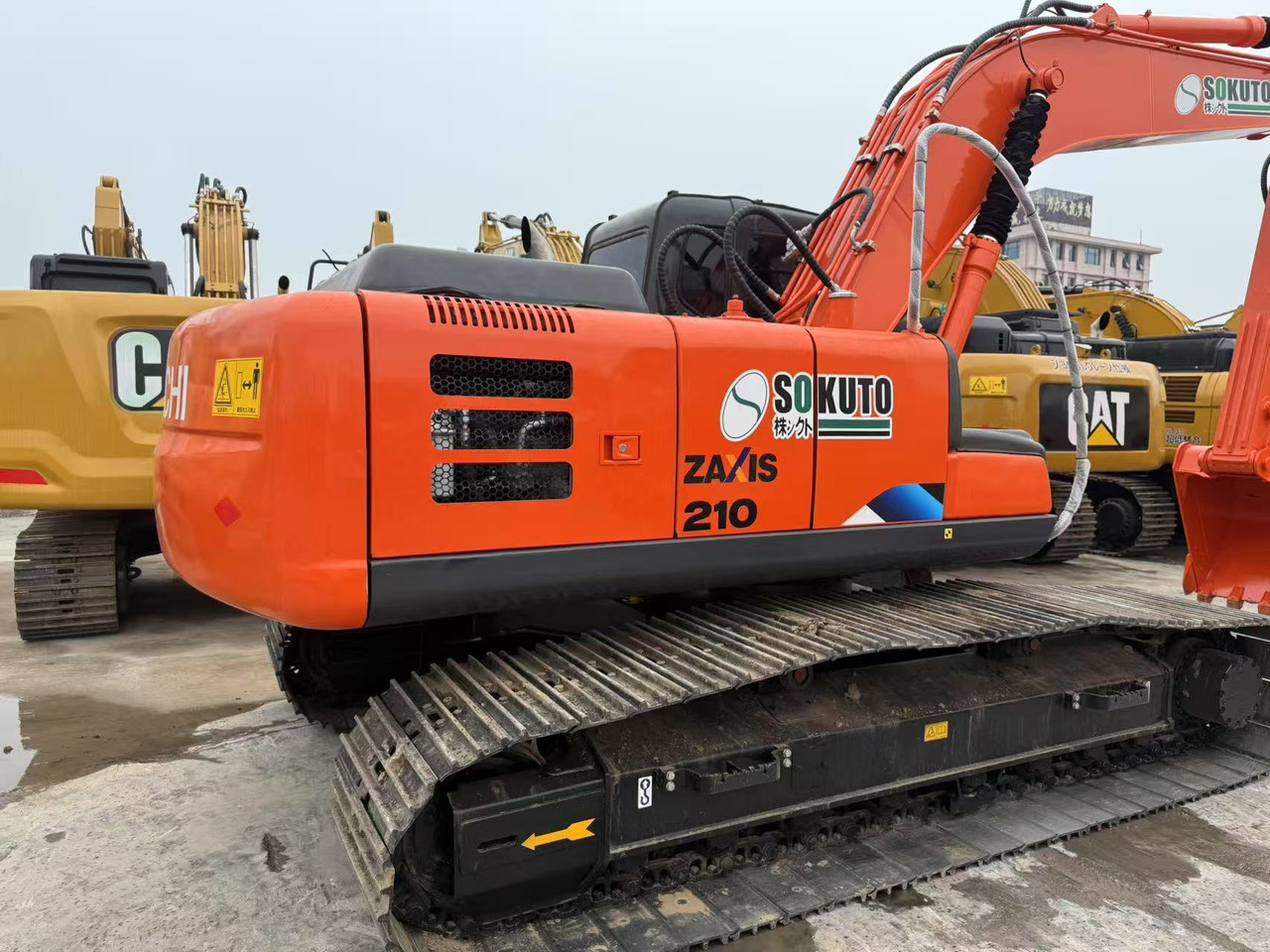 HITACHI ZX210-5G - Vikšrinis ekskavatorius: foto 1 HITACHI ZX210-5G - Vikšrinis ekskavatorius: foto 1