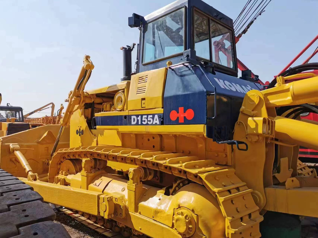 KOMATSU D155A-2 - Buldozeris: foto 1 KOMATSU D155A-2 - Buldozeris: foto 1