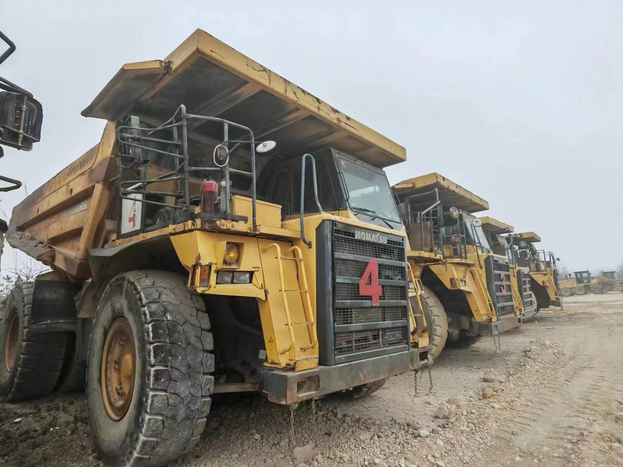 KOMATSU HD465 - Savivartis sunkvežimis: foto 2 KOMATSU HD465 - Savivartis sunkvežimis: foto 2
