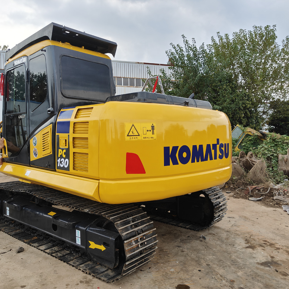 KOMATSU PC130-7 - Vikšrinis ekskavatorius: foto 2 KOMATSU PC130-7 - Vikšrinis ekskavatorius: foto 2