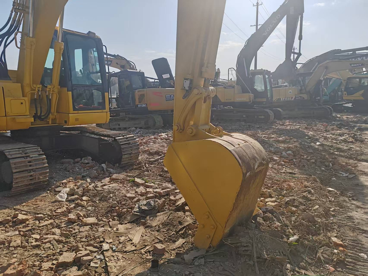 KOMATSU PC138US-8 - Vikšrinis ekskavatorius: foto 3 KOMATSU PC138US-8 - Vikšrinis ekskavatorius: foto 3