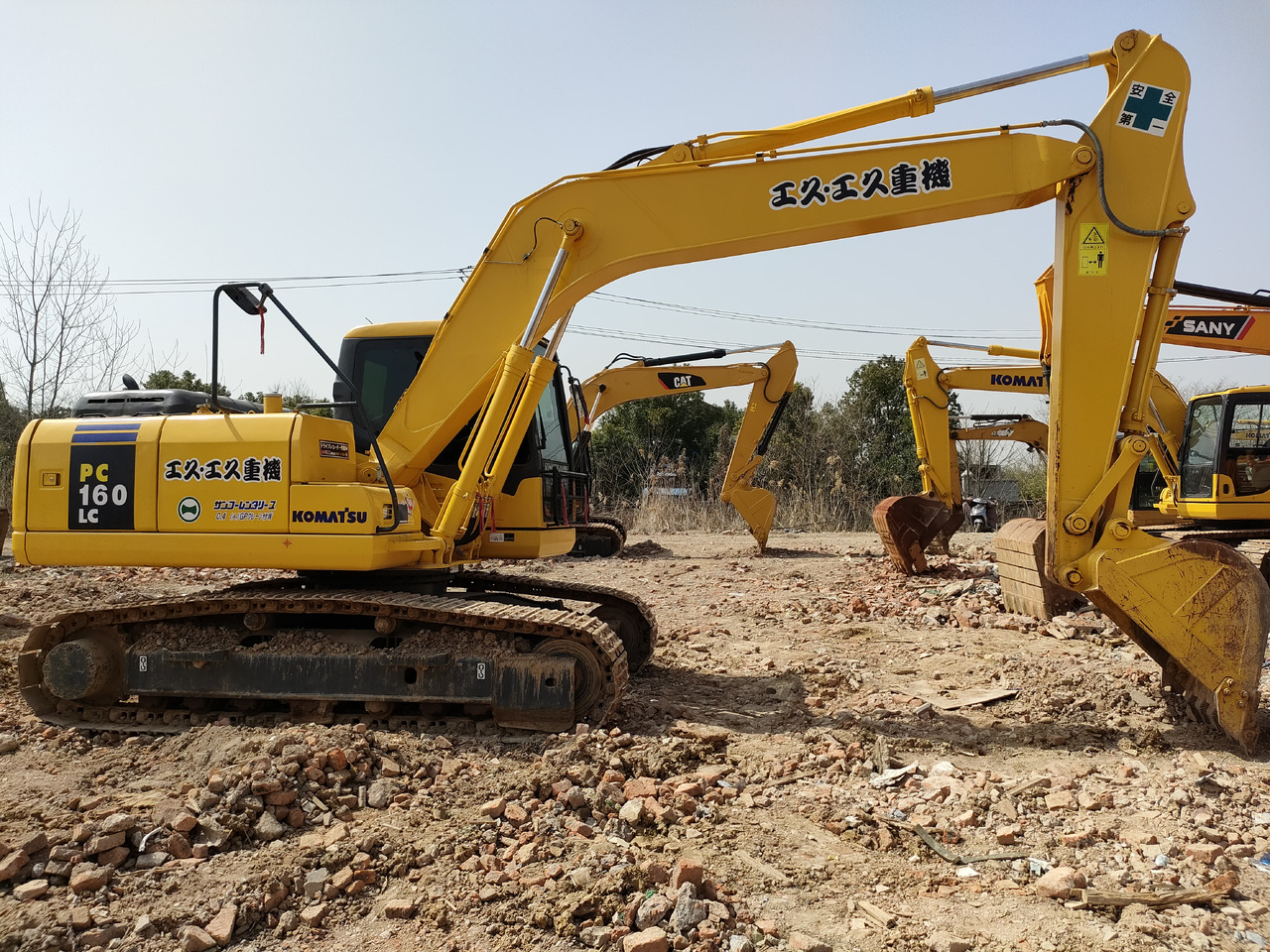 KOMATSU PC160-7 - Vikšrinis ekskavatorius: foto 3 KOMATSU PC160-7 - Vikšrinis ekskavatorius: foto 3