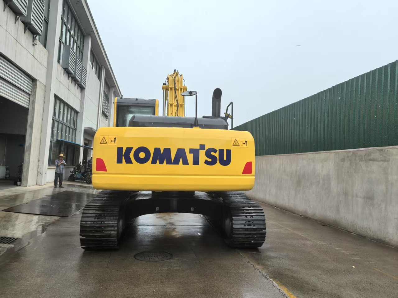 KOMATSU PC240LC-8M0 - Vikšrinis ekskavatorius: foto 5 KOMATSU PC240LC-8M0 - Vikšrinis ekskavatorius: foto 5