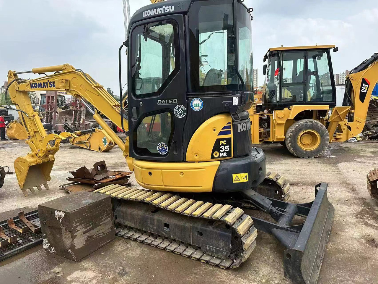 KOMATSU PC35 - Vikšrinis ekskavatorius: foto 1 KOMATSU PC35 - Vikšrinis ekskavatorius: foto 1