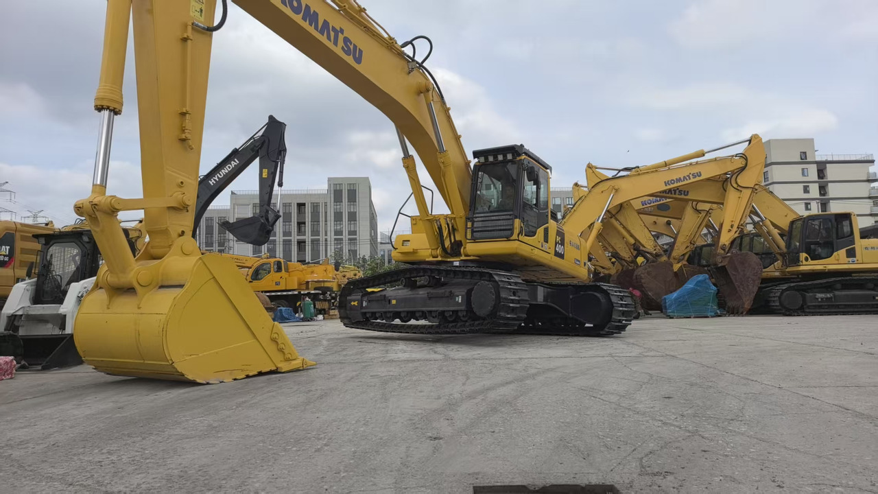 KOMATSU PC400-8 - Vikšrinis ekskavatorius: foto 3 KOMATSU PC400-8 - Vikšrinis ekskavatorius: foto 3