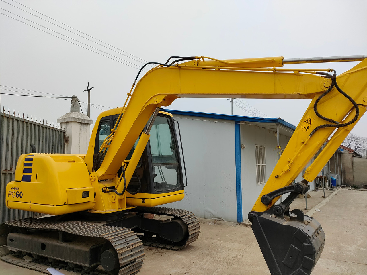 KOMATSU PC60-7 - Vikšrinis ekskavatorius: foto 2 KOMATSU PC60-7 - Vikšrinis ekskavatorius: foto 2