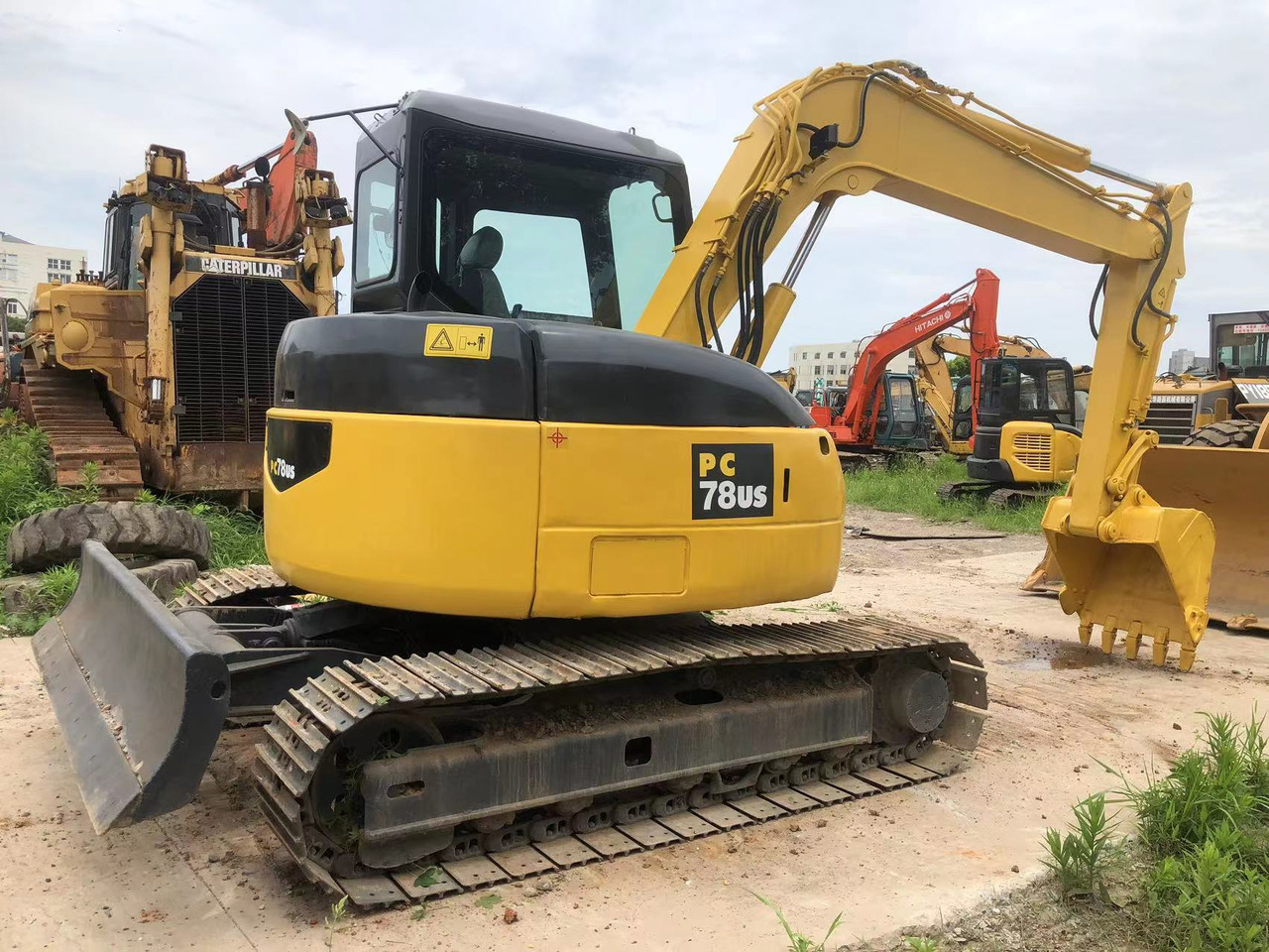 KOMATSU PC70-8 - Mini ekskavatorius: foto 1 KOMATSU PC70-8 - Mini ekskavatorius: foto 1