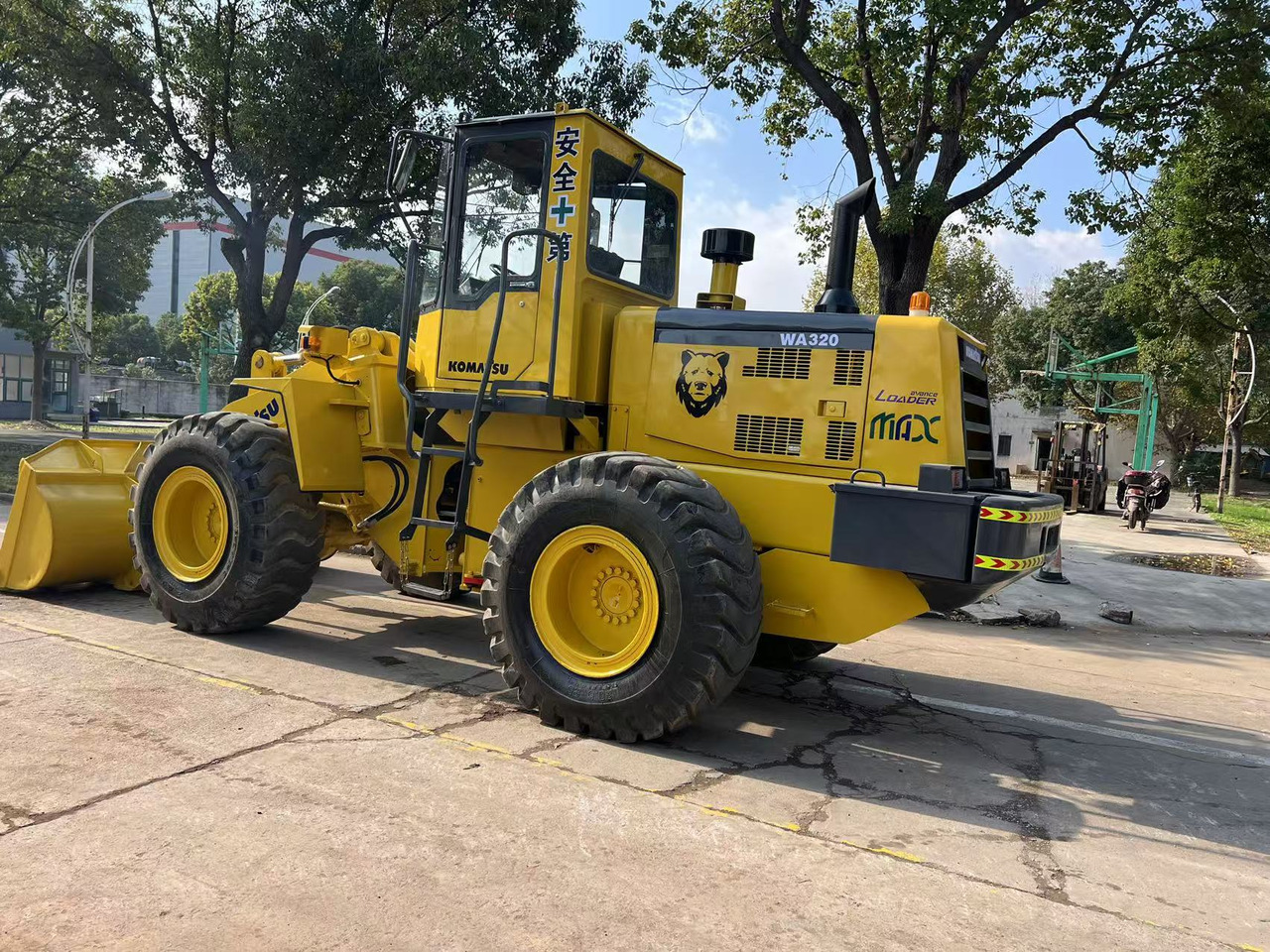 KOMATSU WA320-3 - Ratinis krautuvas: foto 5 KOMATSU WA320-3 - Ratinis krautuvas: foto 5