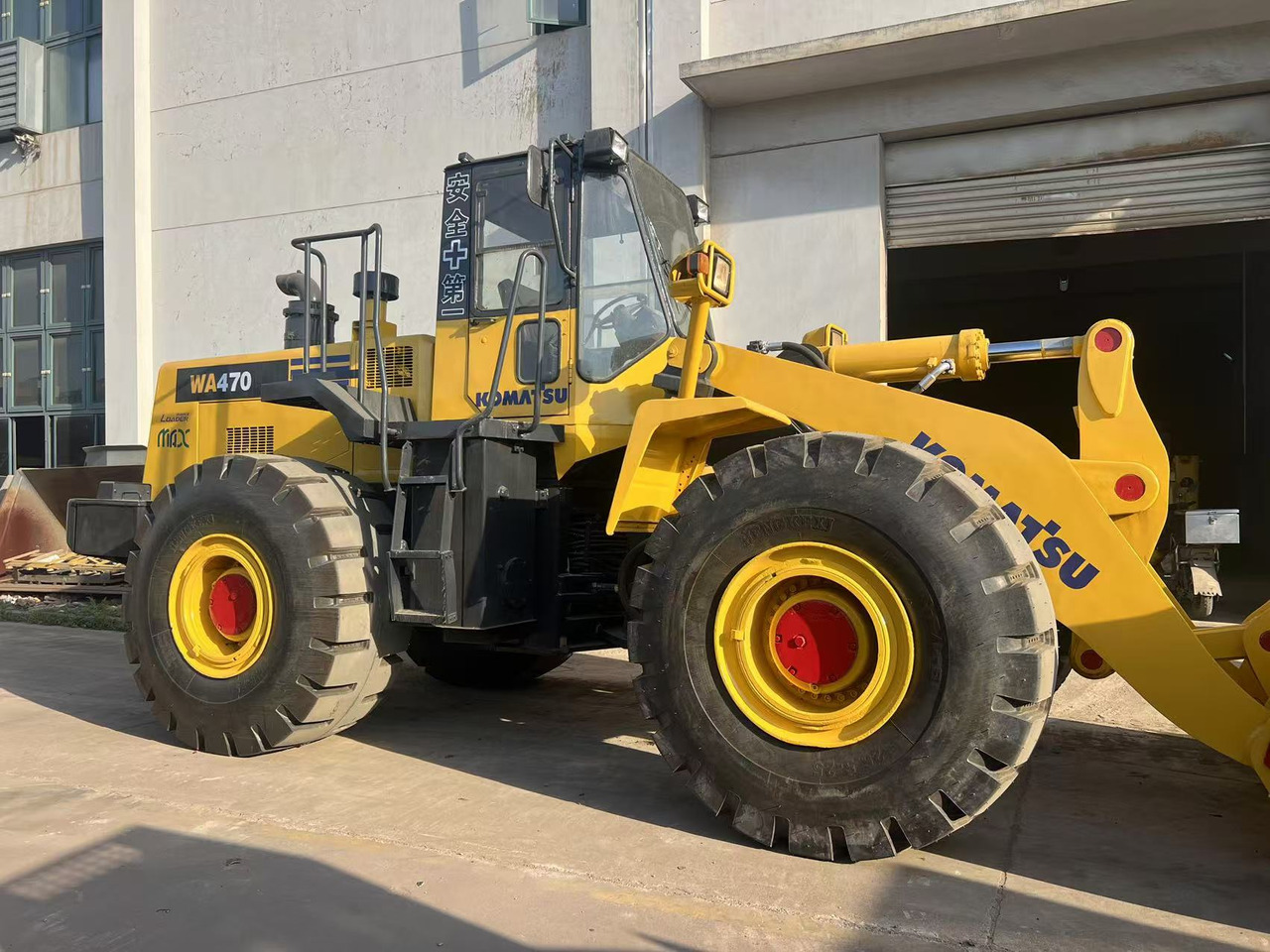 KOMATSU WA470-3 - Ratinis krautuvas: foto 4 KOMATSU WA470-3 - Ratinis krautuvas: foto 4