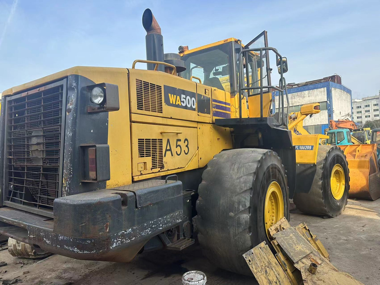 KOMATSU WA500-3 - Ratinis krautuvas: foto 1 KOMATSU WA500-3 - Ratinis krautuvas: foto 1
