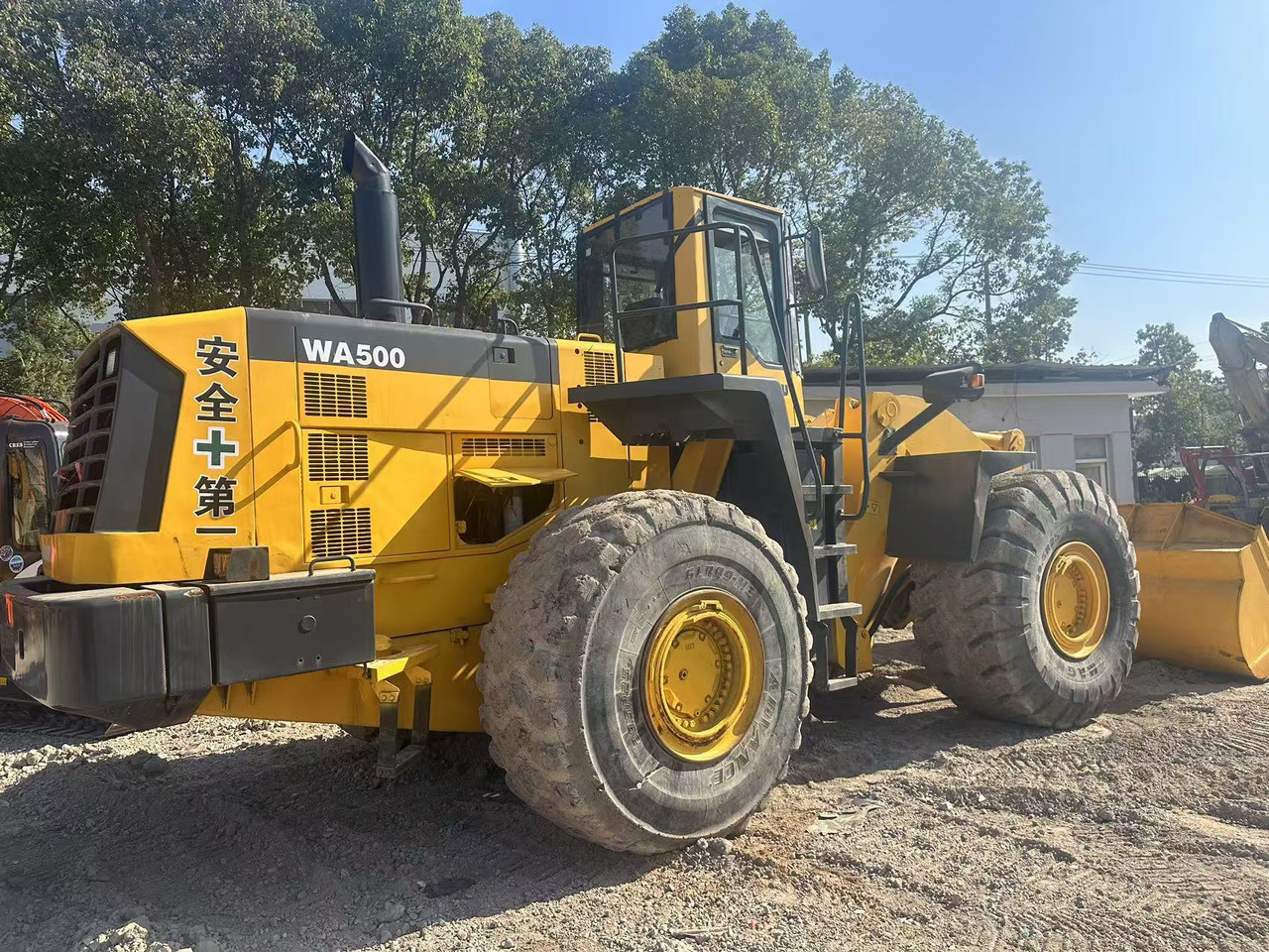 KOMATSU WA500-3 - Ratinis krautuvas: foto 3 KOMATSU WA500-3 - Ratinis krautuvas: foto 3