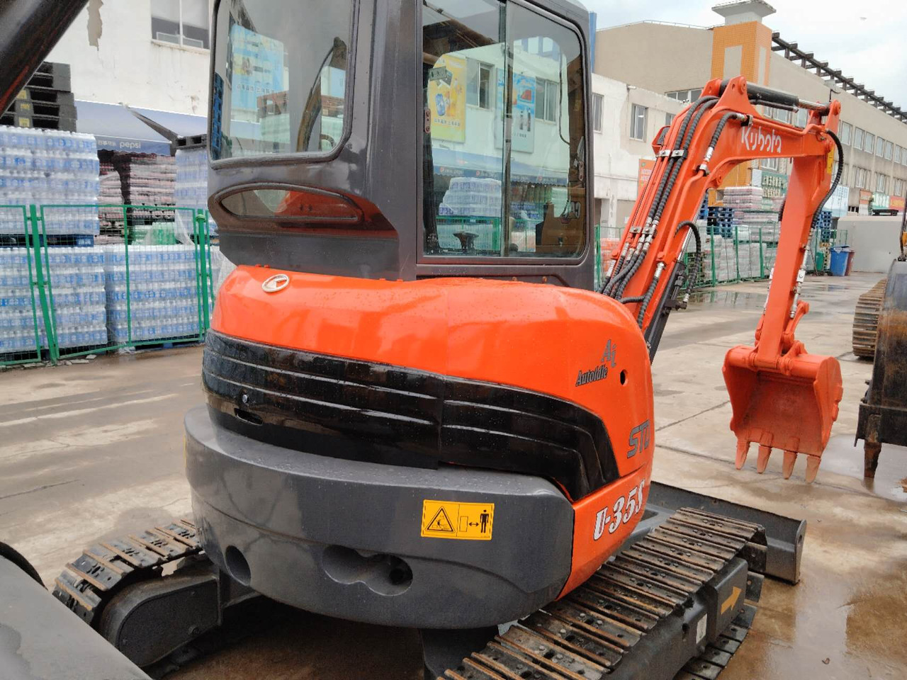 KUBOTA U35 - Mini ekskavatorius: foto 4 KUBOTA U35 - Mini ekskavatorius: foto 4