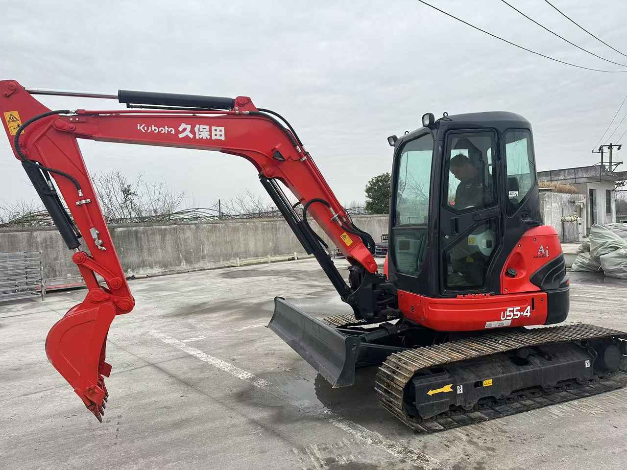 KUBOTA U55 - Mini ekskavatorius: foto 1 KUBOTA U55 - Mini ekskavatorius: foto 1