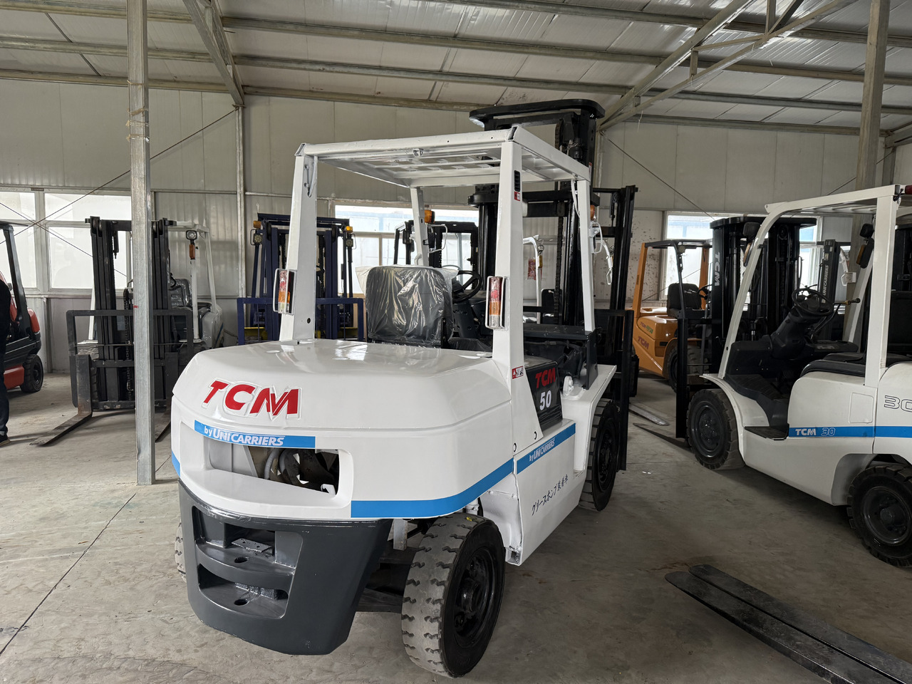 TCM FD50 - Žirklinis keltuvas: foto 4 TCM FD50 - Žirklinis keltuvas: foto 4