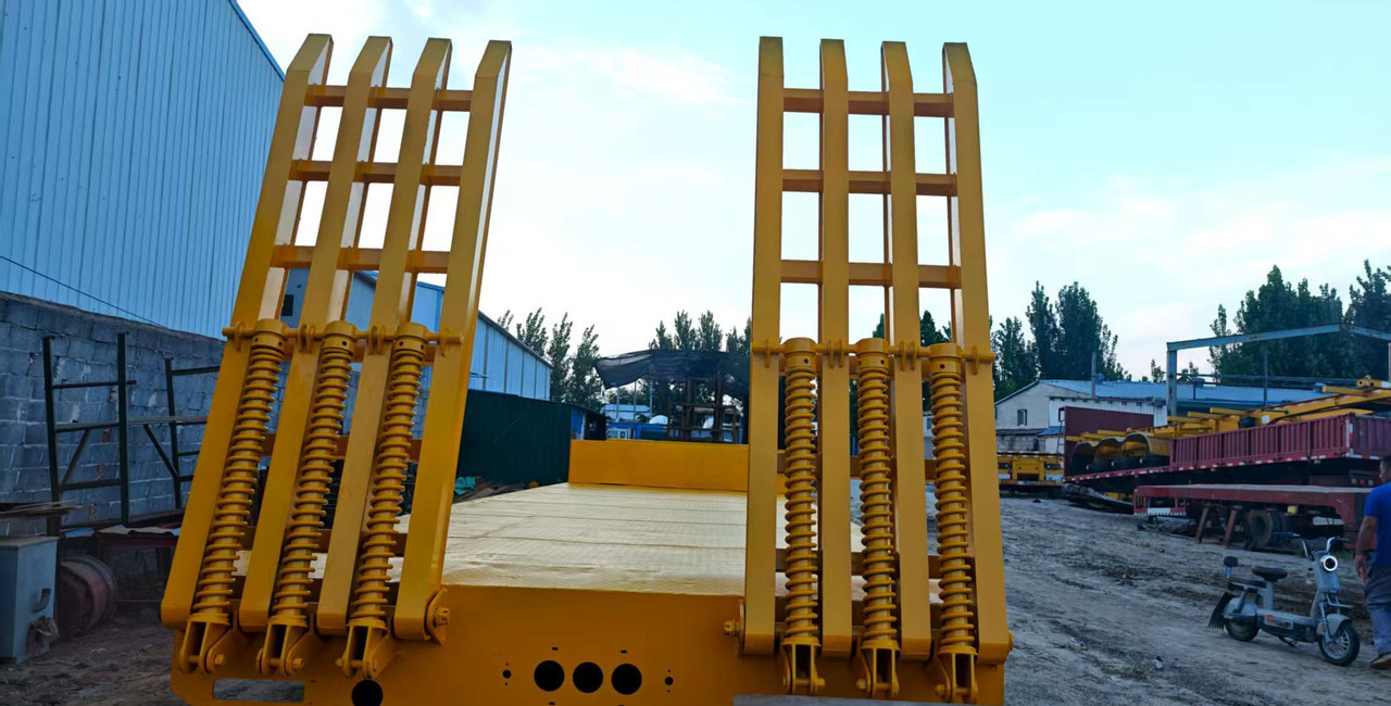 Trailer - Konteineris-vežimus/ Sukeisti kūną priekaba: foto 4 Trailer - Konteineris-vežimus/ Sukeisti kūną priekaba: foto 4