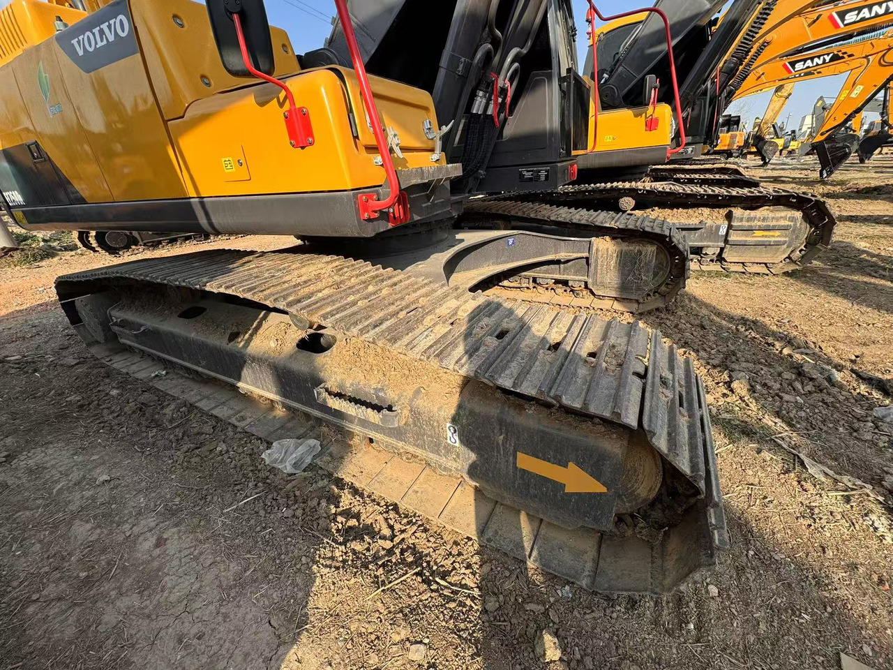 VOLVO EC250D - Vikšrinis ekskavatorius: foto 3 VOLVO EC250D - Vikšrinis ekskavatorius: foto 3