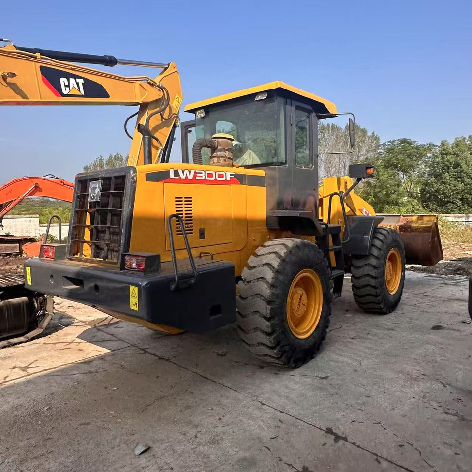 XCMG LW300F - Ratinis krautuvas: foto 4 XCMG LW300F - Ratinis krautuvas: foto 4
