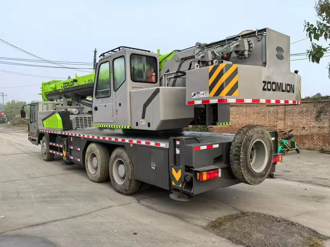 ZOOMLION ZTC250 - Autokranas: foto 4 ZOOMLION ZTC250 - Autokranas: foto 4