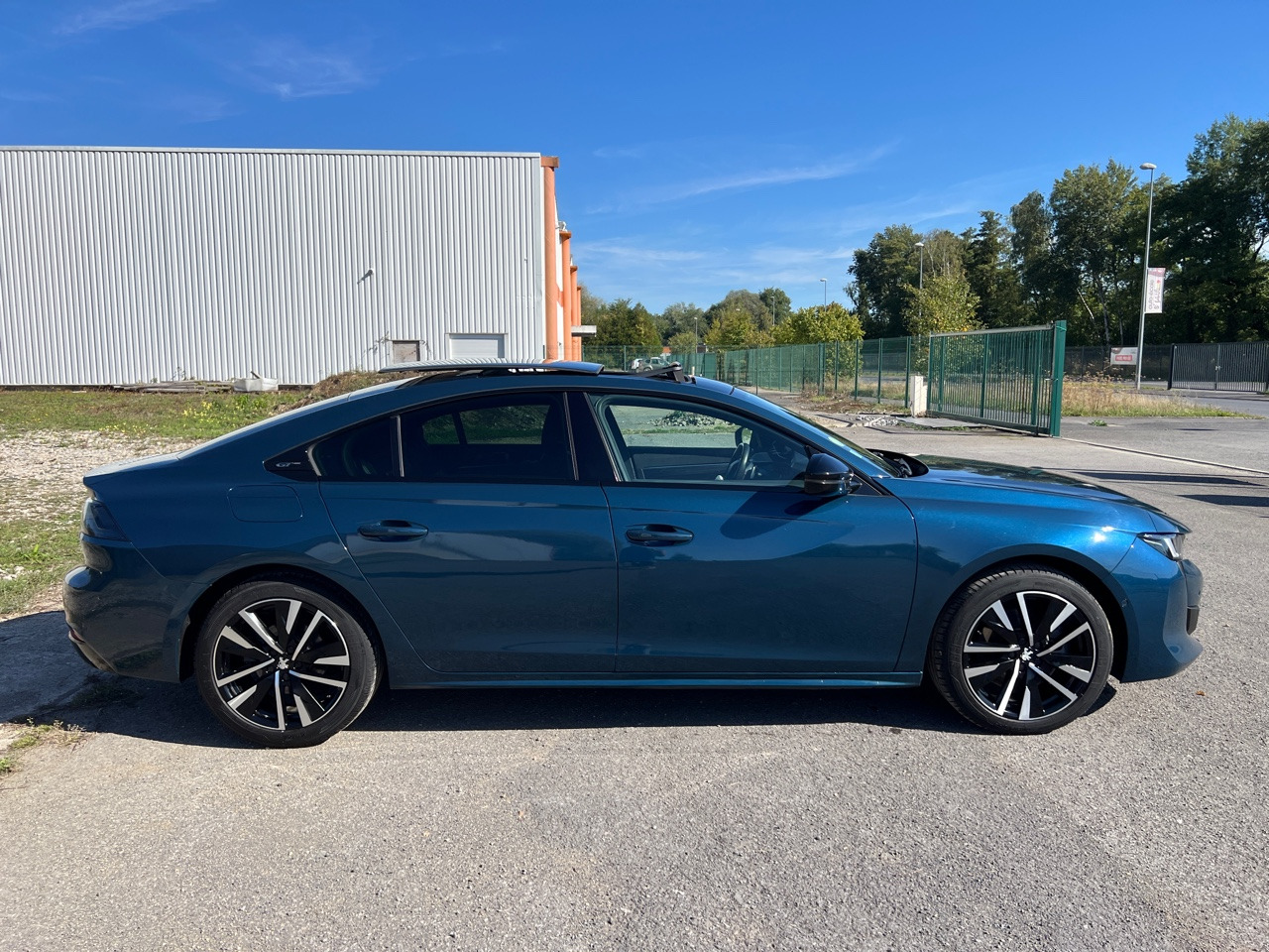 PEUGEOT 508 BlueHDi 180 ch S&S EAT8 GT - Sedanas: foto 2 PEUGEOT 508 BlueHDi 180 ch S&S EAT8 GT - Sedanas: foto 2