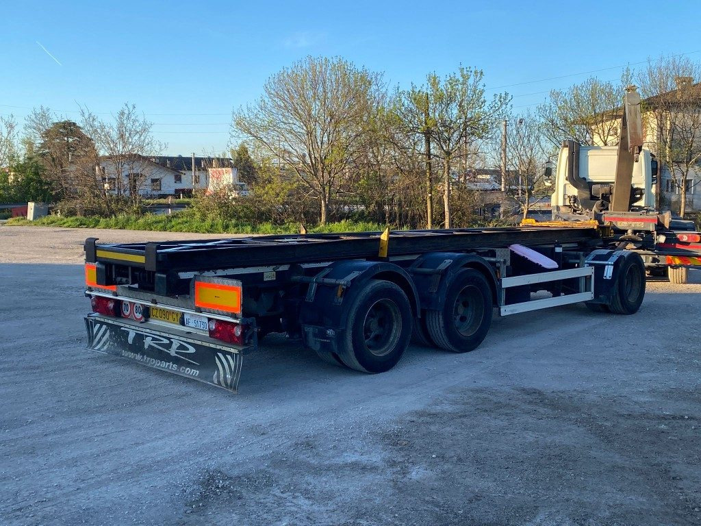 CARDI RIMORCHIO CARDI SCARRABILE RIBALTABILE PNEUMATICO - Kablio/ Skip loader priekaba: foto 4 CARDI RIMORCHIO CARDI SCARRABILE RIBALTABILE PNEUMATICO - Kablio/ Skip loader priekaba: foto 4