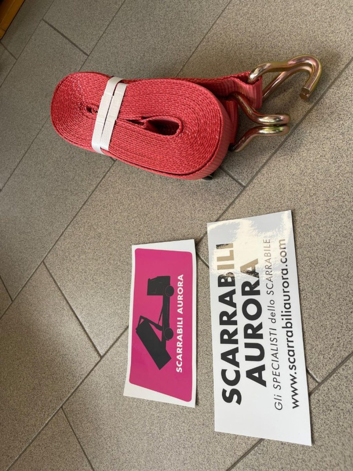 CINGHIA NUOVA PER SOLLEVAMENTO CARICHI PESANTI - Garažo įranga: foto 2 CINGHIA NUOVA PER SOLLEVAMENTO CARICHI PESANTI - Garažo įranga: foto 2