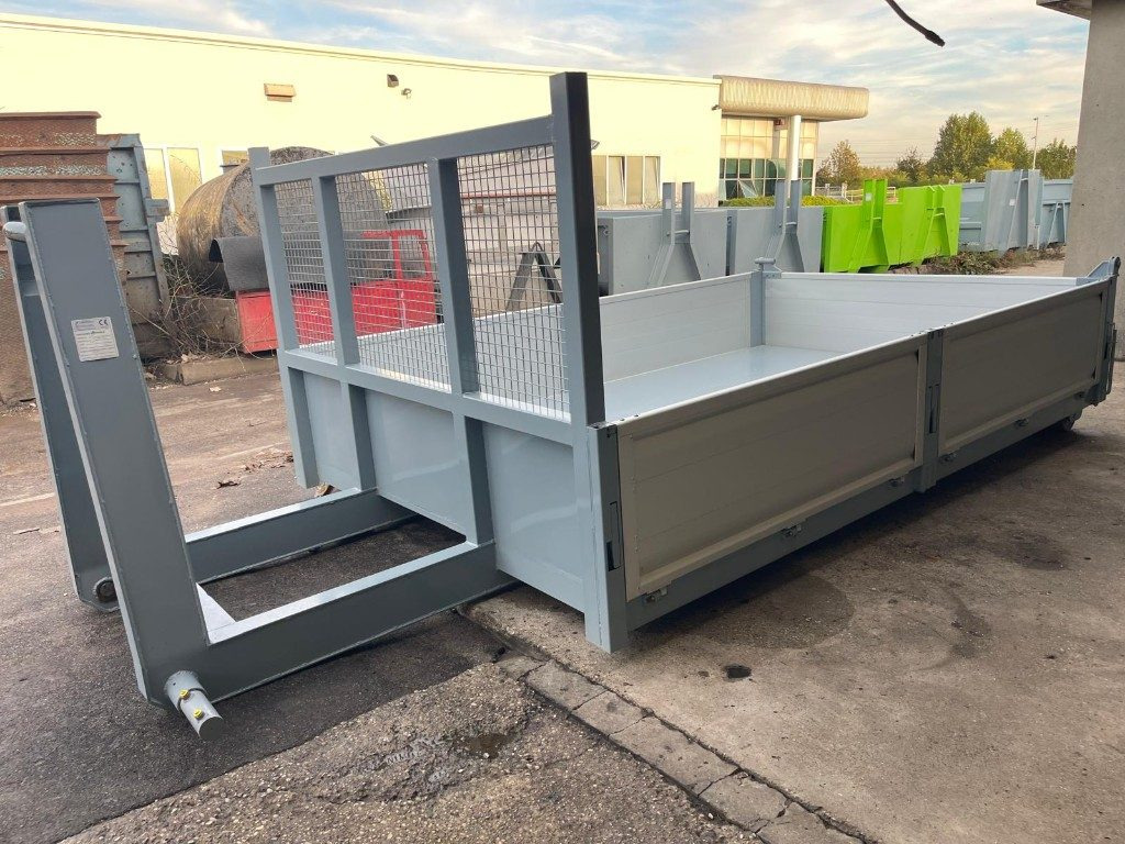 CONTAINER SCARRABILE NUOVO A PIANALE CON SPONDE - Užtraukiamas konteineris: foto 1 CONTAINER SCARRABILE NUOVO A PIANALE CON SPONDE - Užtraukiamas konteineris: foto 1