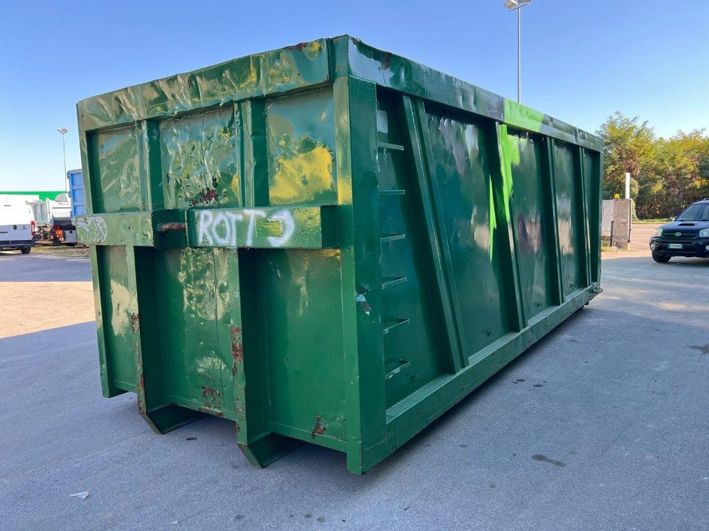 CONTAINER SCARRABILE USATO A CIELO APERTO - Užtraukiamas konteineris: foto 1 CONTAINER SCARRABILE USATO A CIELO APERTO - Užtraukiamas konteineris: foto 1