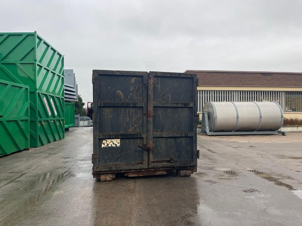 CONTAINER SCARRABILE USATO A CIELO APERTO - Užtraukiamas konteineris: foto 5 CONTAINER SCARRABILE USATO A CIELO APERTO - Užtraukiamas konteineris: foto 5