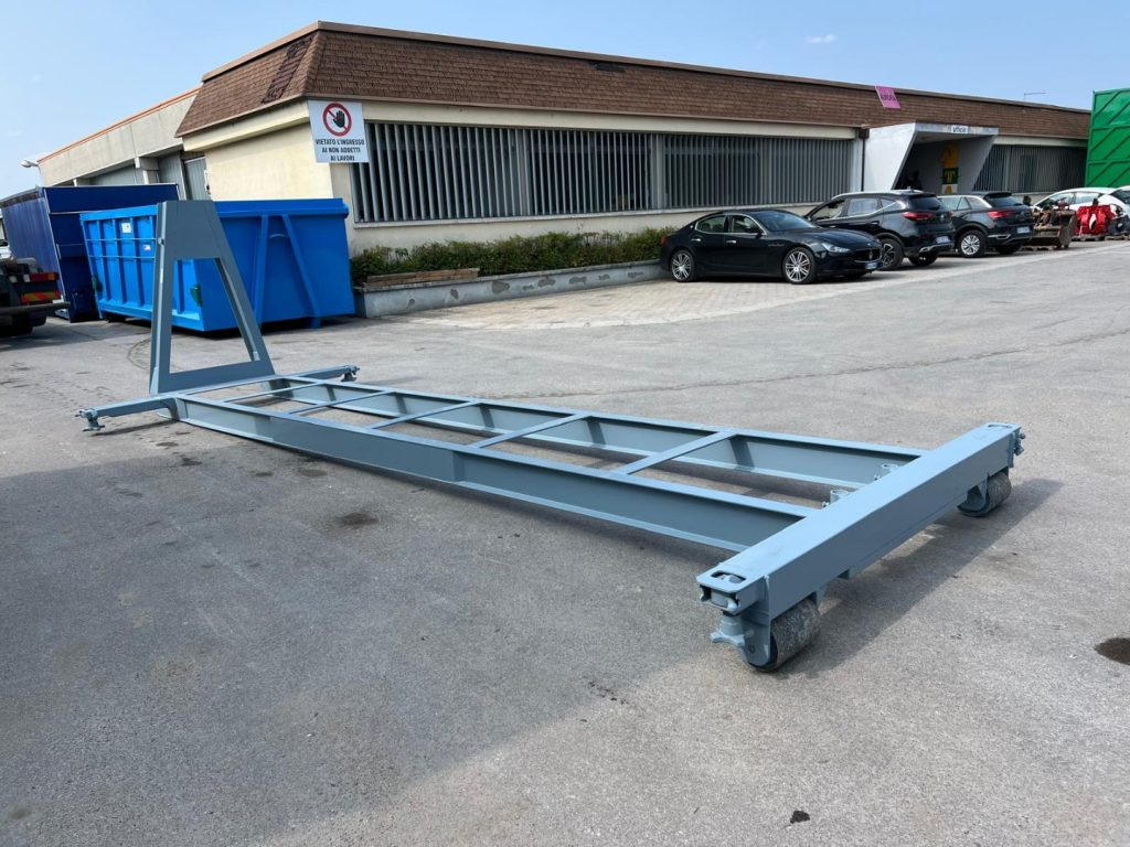 CULLA SCARRABILE NUOVA TWIST LOCK PER CASSE MARITT - Užtraukiamas konteineris: foto 3 CULLA SCARRABILE NUOVA TWIST LOCK PER CASSE MARITT - Užtraukiamas konteineris: foto 3
