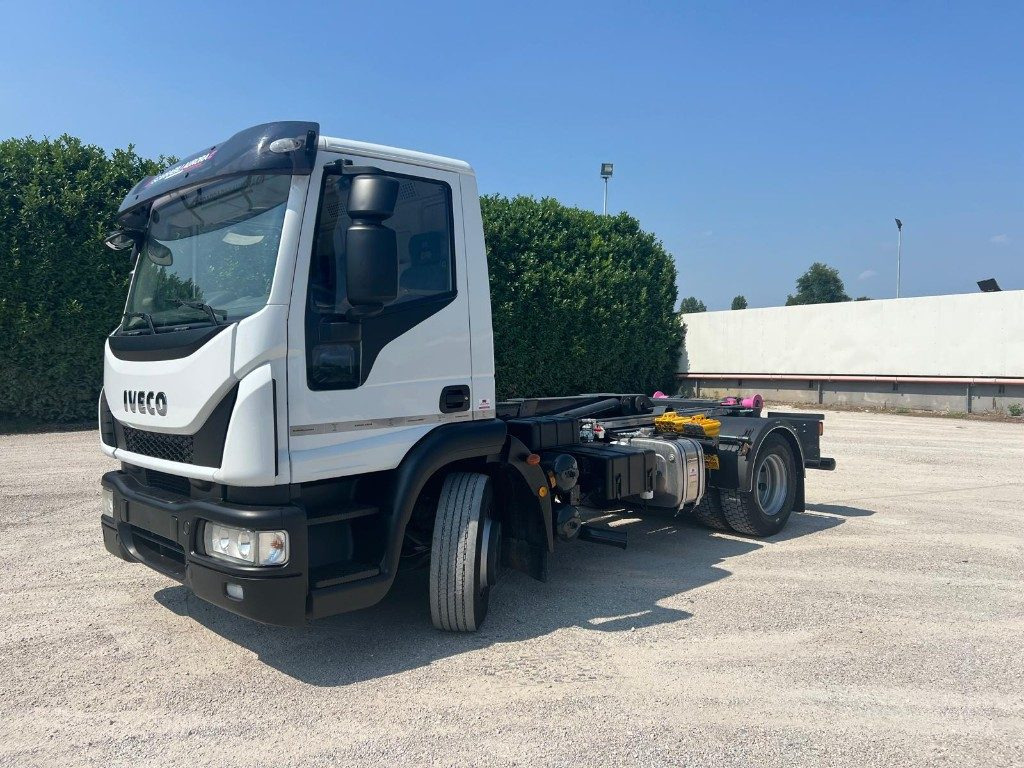 IVECO EUROCARGO 140E25 SCARRABILE - Hook-lift sunkvežimis: foto 1 IVECO EUROCARGO 140E25 SCARRABILE - Hook-lift sunkvežimis: foto 1