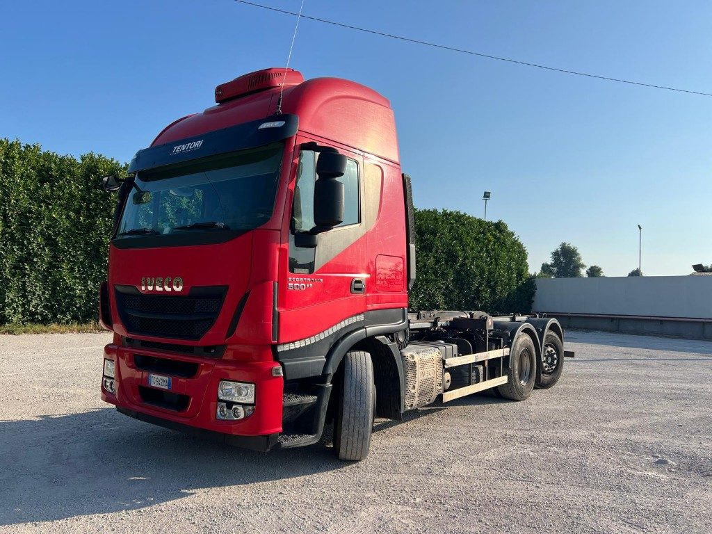 IVECO STRALIS 500 SCARRABILE - Hook-lift sunkvežimis: foto 1 IVECO STRALIS 500 SCARRABILE - Hook-lift sunkvežimis: foto 1