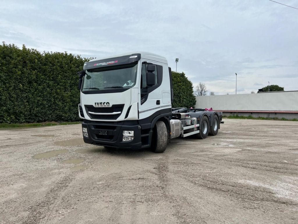 IVECO STRALIS X-WAY 510 TRAKKER SCARRABILE - Hook-lift sunkvežimis: foto 1 IVECO STRALIS X-WAY 510 TRAKKER SCARRABILE - Hook-lift sunkvežimis: foto 1