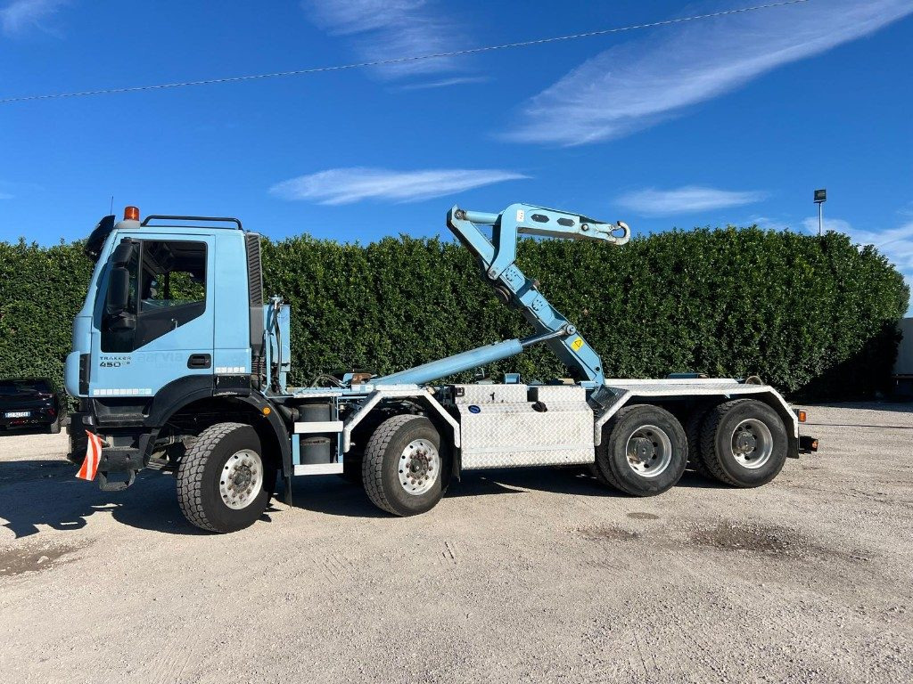 IVECO TRAKKER 450 SCARRABILE - Hook-lift sunkvežimis: foto 3 IVECO TRAKKER 450 SCARRABILE - Hook-lift sunkvežimis: foto 3