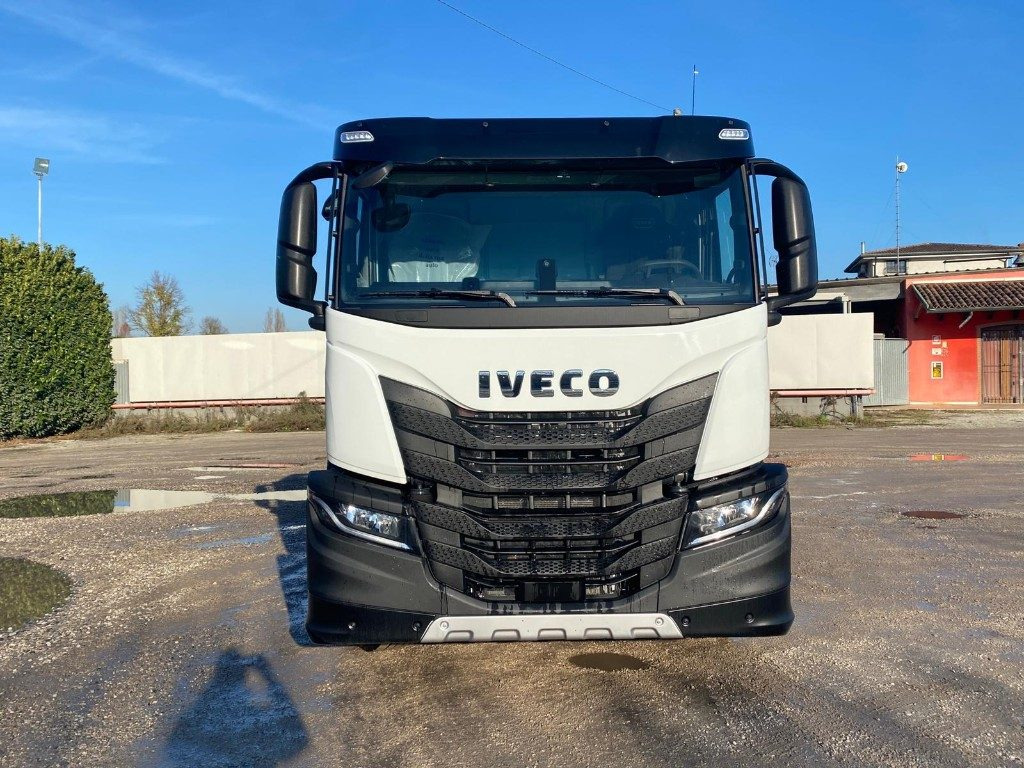 IVECO X-WAY AD280X48 NUOVO SCARRABILE PASSO 4500 - Hook-lift sunkvežimis: foto 2 IVECO X-WAY AD280X48 NUOVO SCARRABILE PASSO 4500 - Hook-lift sunkvežimis: foto 2
