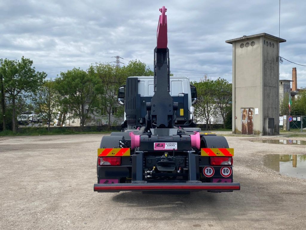 IVECO X-WAY AD280X48Y NUOVO SCARRABILE PASSO 3120 - Hook-lift sunkvežimis: foto 3 IVECO X-WAY AD280X48Y NUOVO SCARRABILE PASSO 3120 - Hook-lift sunkvežimis: foto 3