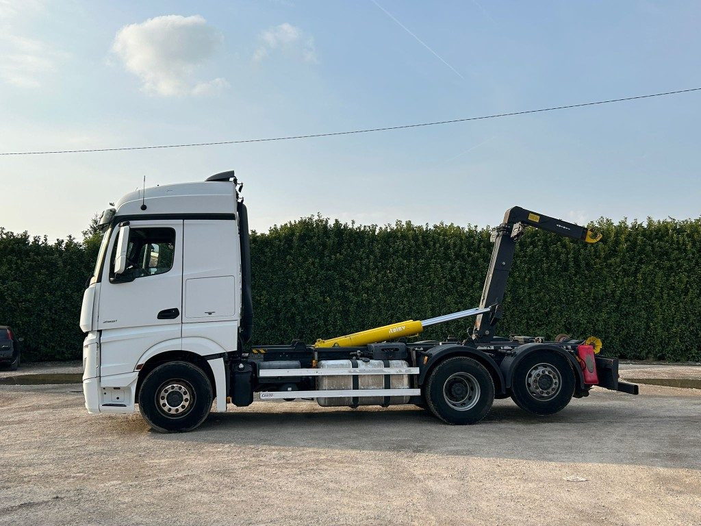 MERCEDES ACTROS 25.51 SCARRABILE - Hook-lift sunkvežimis: foto 5 MERCEDES ACTROS 25.51 SCARRABILE - Hook-lift sunkvežimis: foto 5